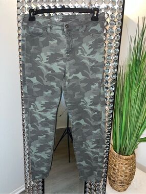 Style & Co. Green and Gray Camo Skinny Jeans